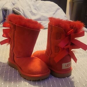 UGG Kids BAILEY Bow II - Red Boots with Fur and Bows
